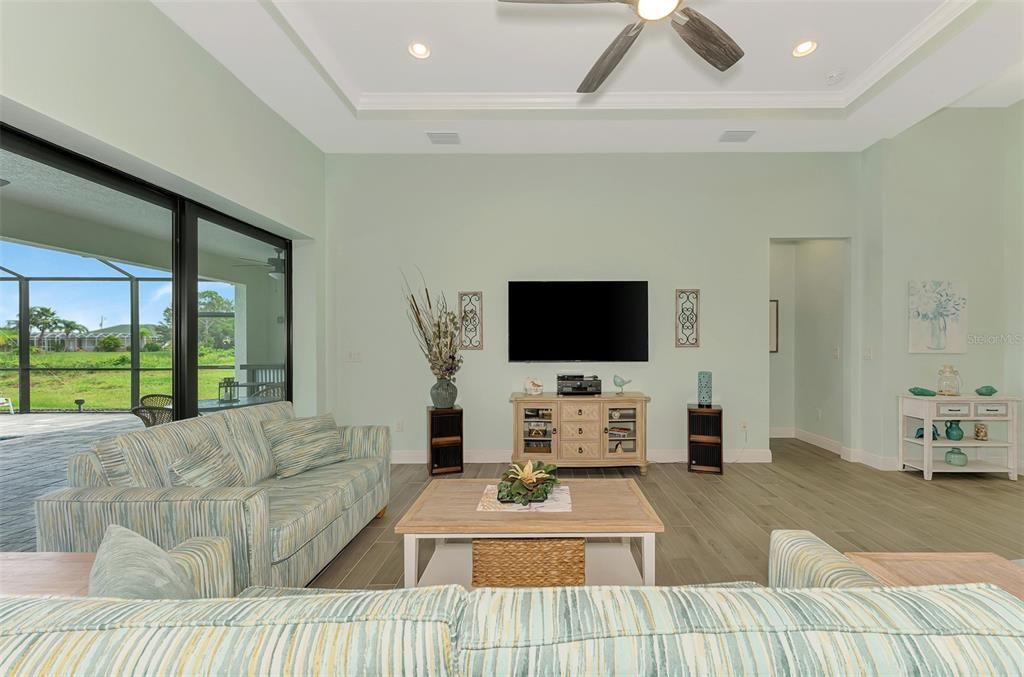 Active With Contract: $579,000 (3 beds, 2 baths, 1877 Square Feet)