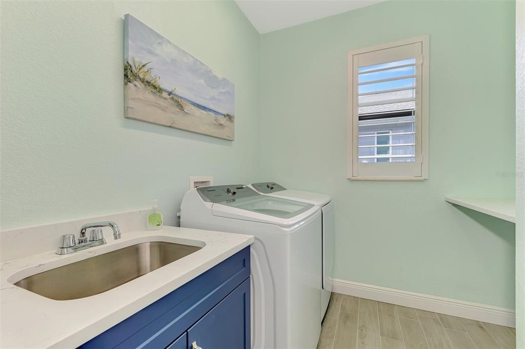 Active With Contract: $579,000 (3 beds, 2 baths, 1877 Square Feet)