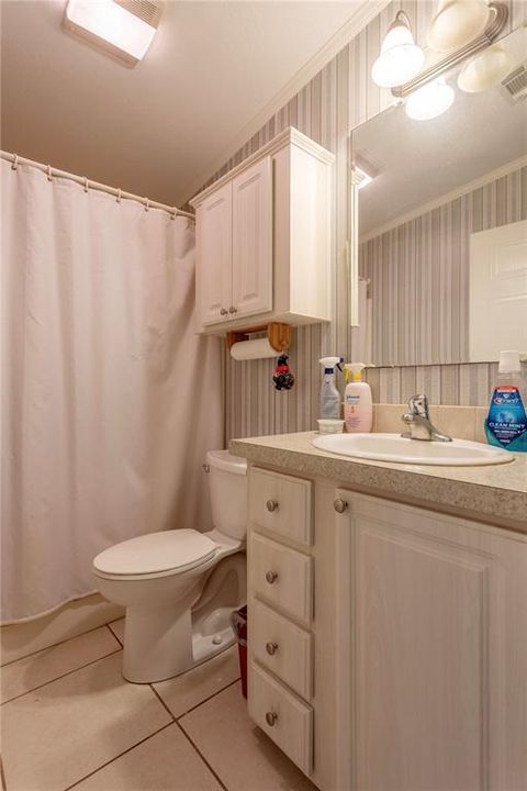 For Sale: $415,000 (3 beds, 2 baths, 1604 Square Feet)