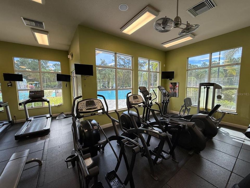 Active With Contract: $249,000 (2 beds, 2 baths, 1249 Square Feet)