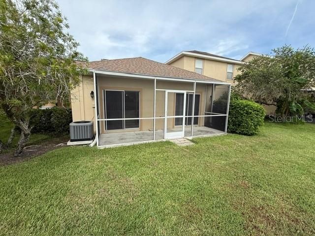 Active With Contract: $249,000 (2 beds, 2 baths, 1249 Square Feet)