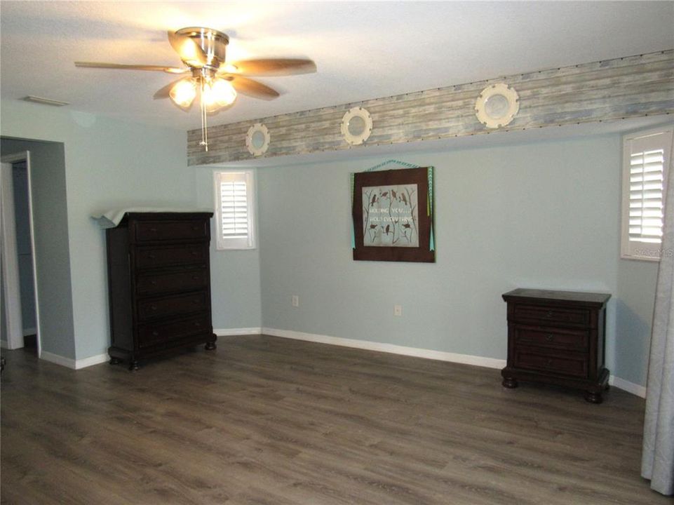 En Venta: $424,900 (3 camas, 2 baños, 2145 Pies cuadrados)