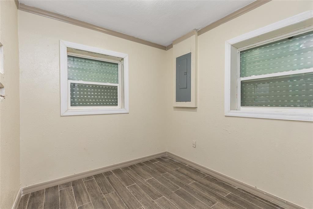 待售: $599,900 (0 贝兹, 0 浴室, 2340 平方英尺)