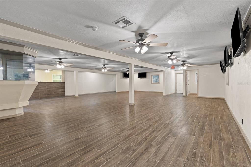 待售: $599,900 (0 贝兹, 0 浴室, 2340 平方英尺)