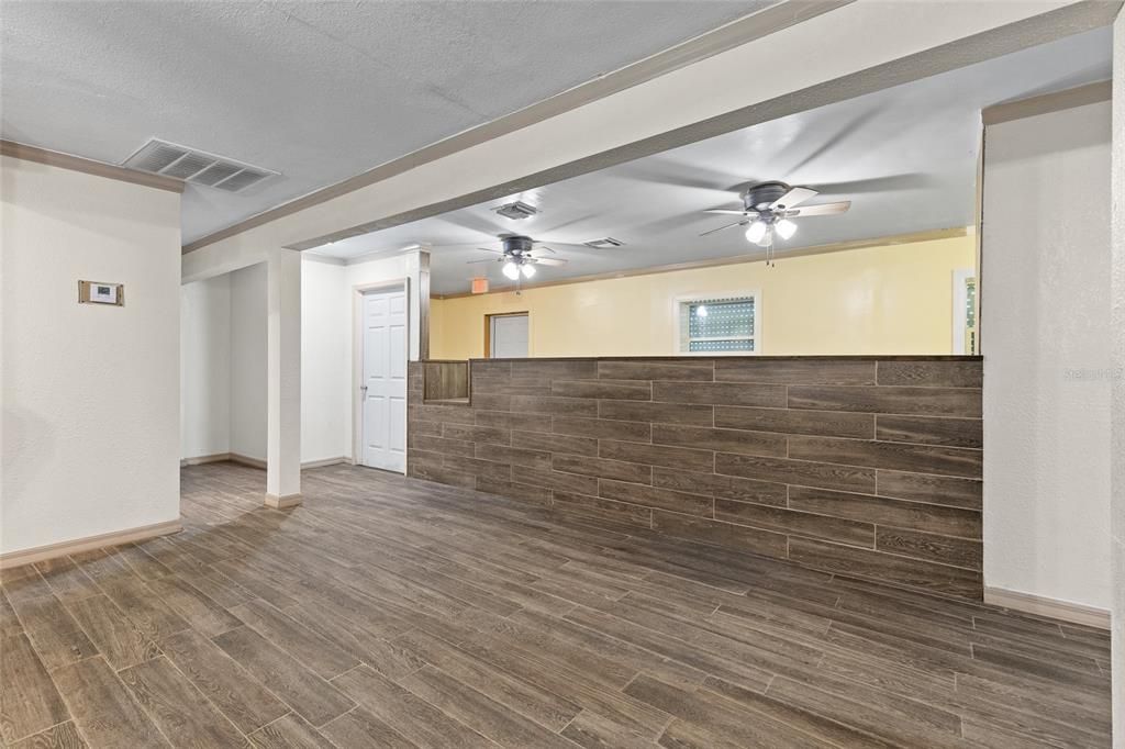 待售: $599,900 (0 贝兹, 0 浴室, 2340 平方英尺)