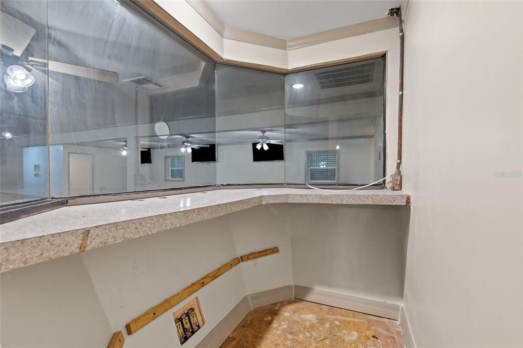 待售: $599,900 (0 贝兹, 0 浴室, 2340 平方英尺)