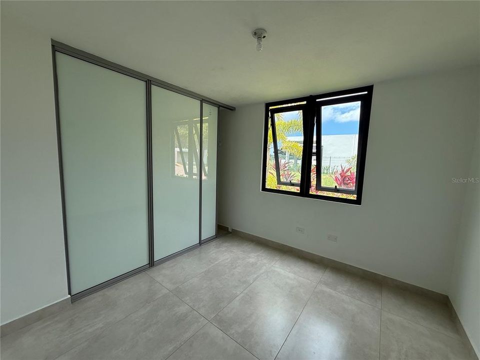 For Sale: $1,275,000 (4 beds, 2 baths, 2880 Square Feet)