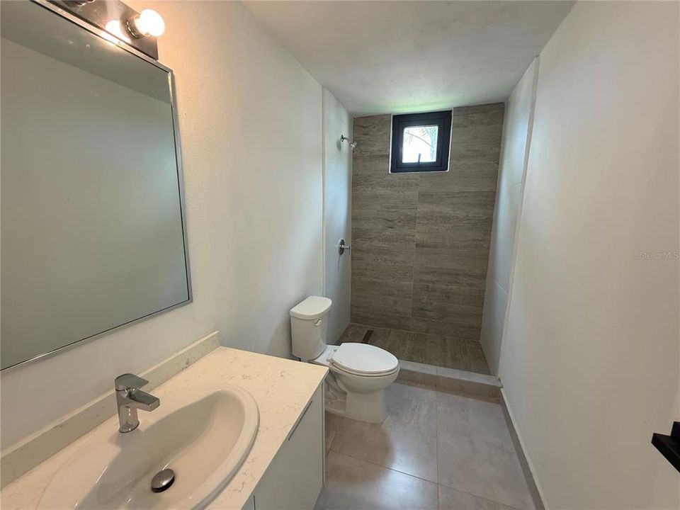 For Sale: $1,275,000 (4 beds, 2 baths, 2880 Square Feet)