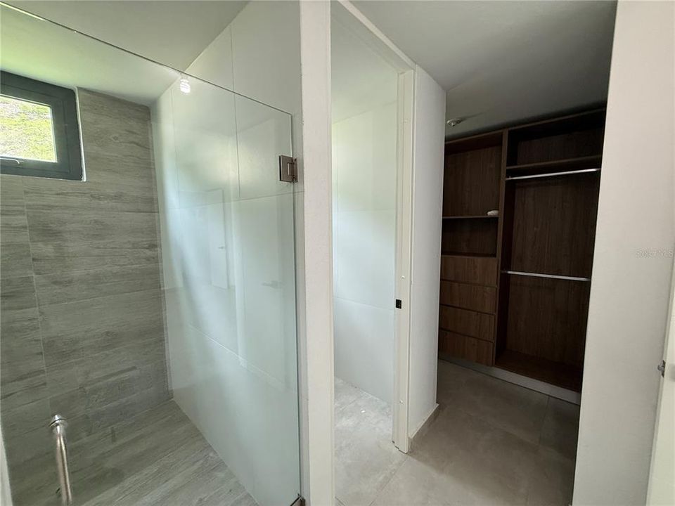 For Sale: $1,275,000 (4 beds, 2 baths, 2880 Square Feet)