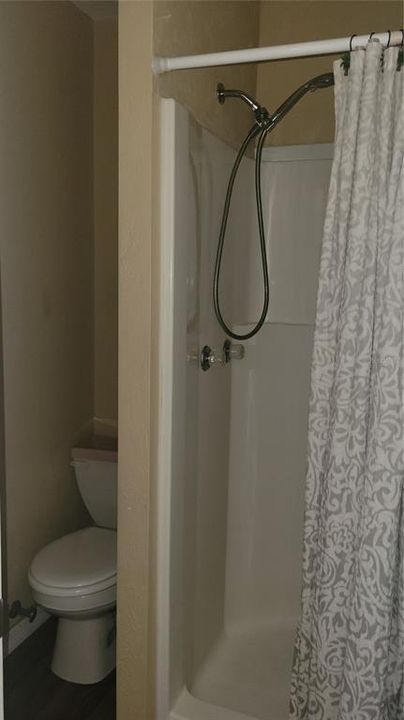 Под контрактом: $319,000 (4 спален, 2 ванн, 1078 Квадратных фут)