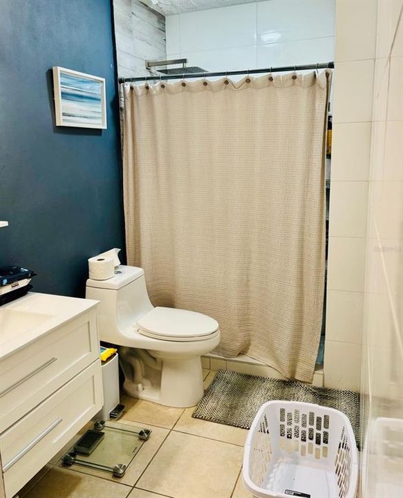 For Sale: $235,000 (2 beds, 1 baths, 974 Square Feet)