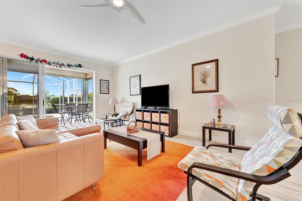 出租: $4,500 (2 贝兹, 2 浴室, 1838 平方英尺)