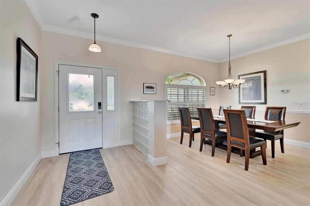 出租: $4,500 (2 贝兹, 2 浴室, 1838 平方英尺)