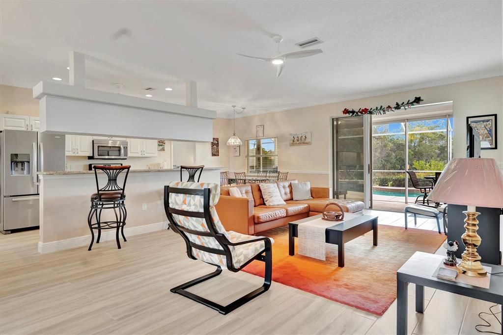 出租: $4,500 (2 贝兹, 2 浴室, 1838 平方英尺)