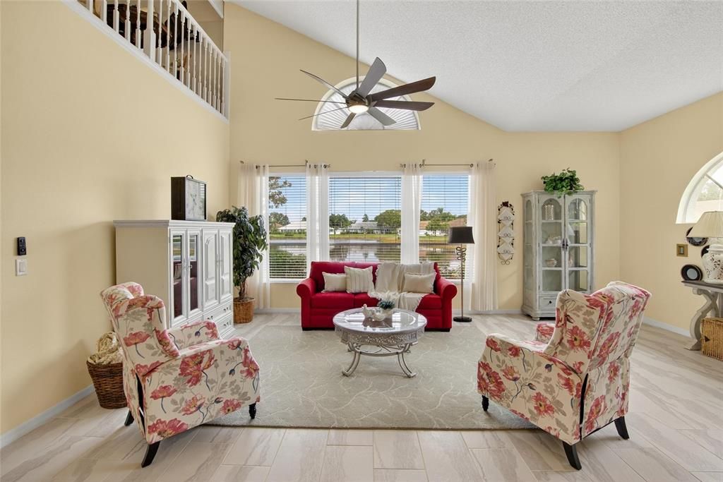 Activo con contrato: $399,000 (3 camas, 3 baños, 2279 Pies cuadrados)