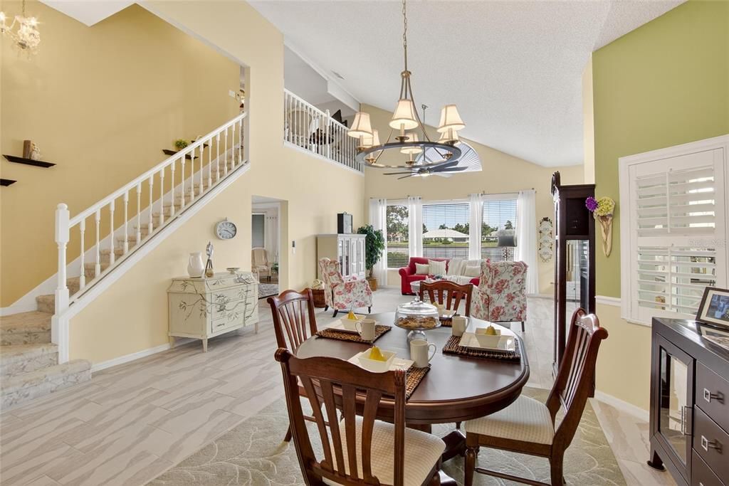 Activo con contrato: $399,000 (3 camas, 3 baños, 2279 Pies cuadrados)