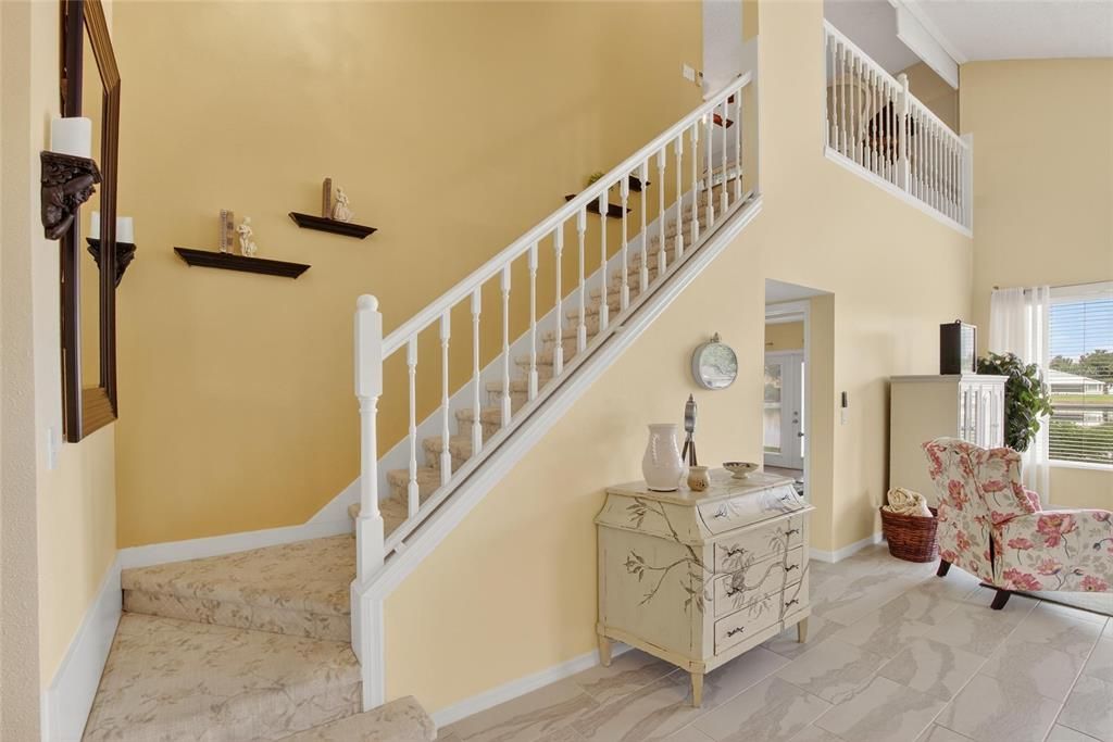 Activo con contrato: $399,000 (3 camas, 3 baños, 2279 Pies cuadrados)