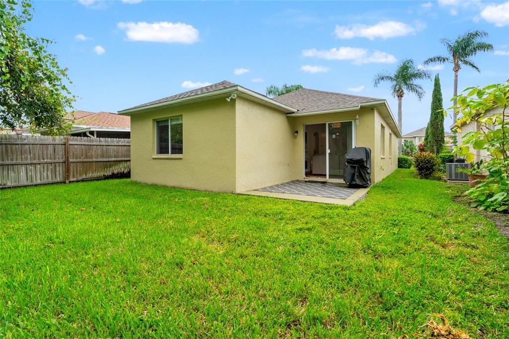 На продажу: $325,000 (3 спален, 2 ванн, 1188 Квадратных фут)