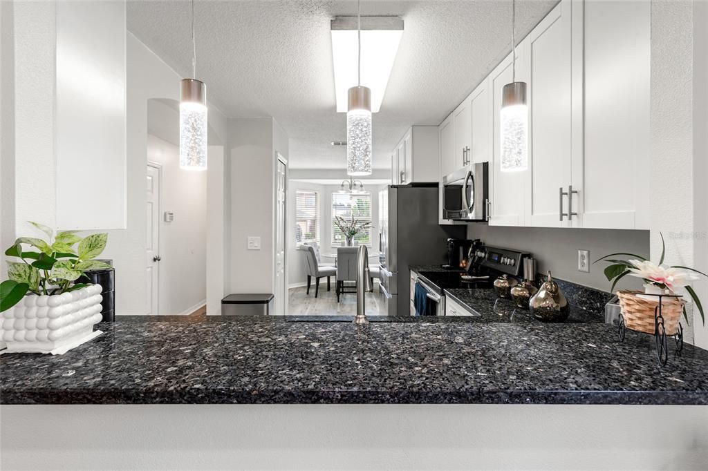 На продажу: $325,000 (3 спален, 2 ванн, 1188 Квадратных фут)