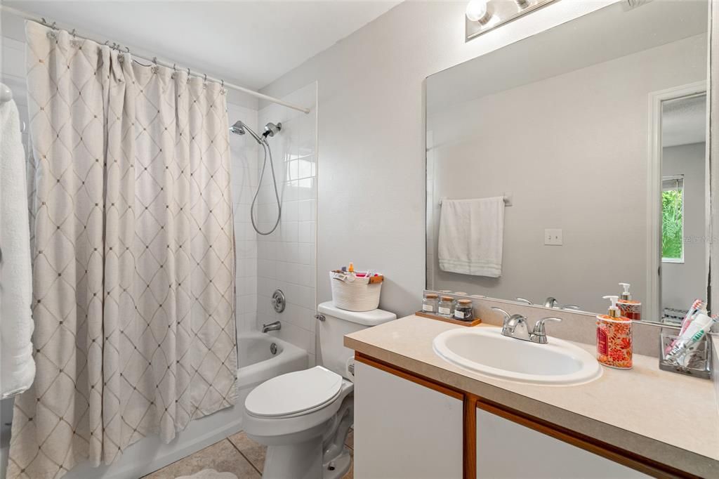 На продажу: $325,000 (3 спален, 2 ванн, 1188 Квадратных фут)