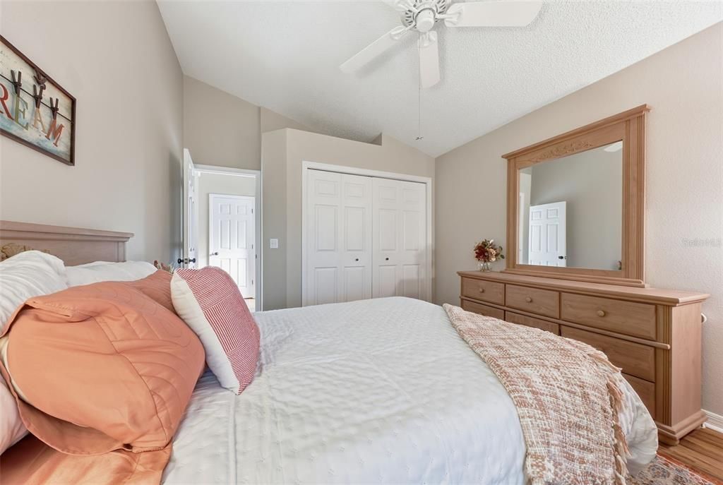 Active With Contract: $324,900 (2 beds, 2 baths, 1364 Square Feet)