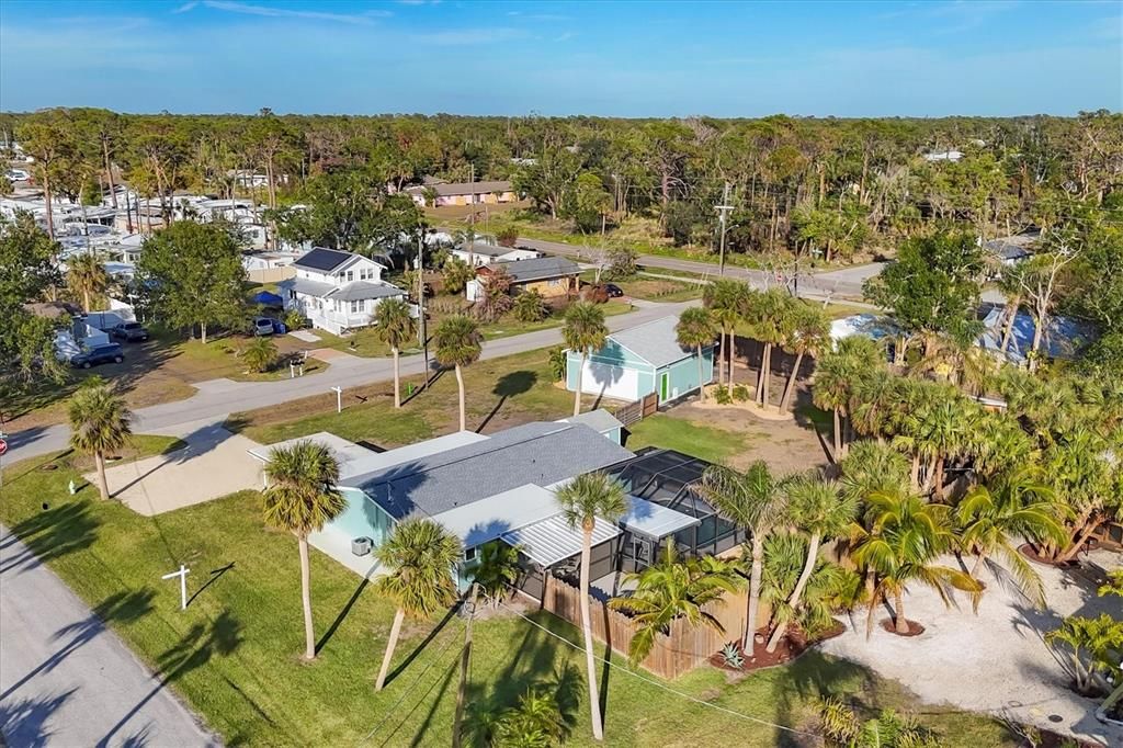 Active With Contract: $530,000 (3 beds, 2 baths, 1324 Square Feet)