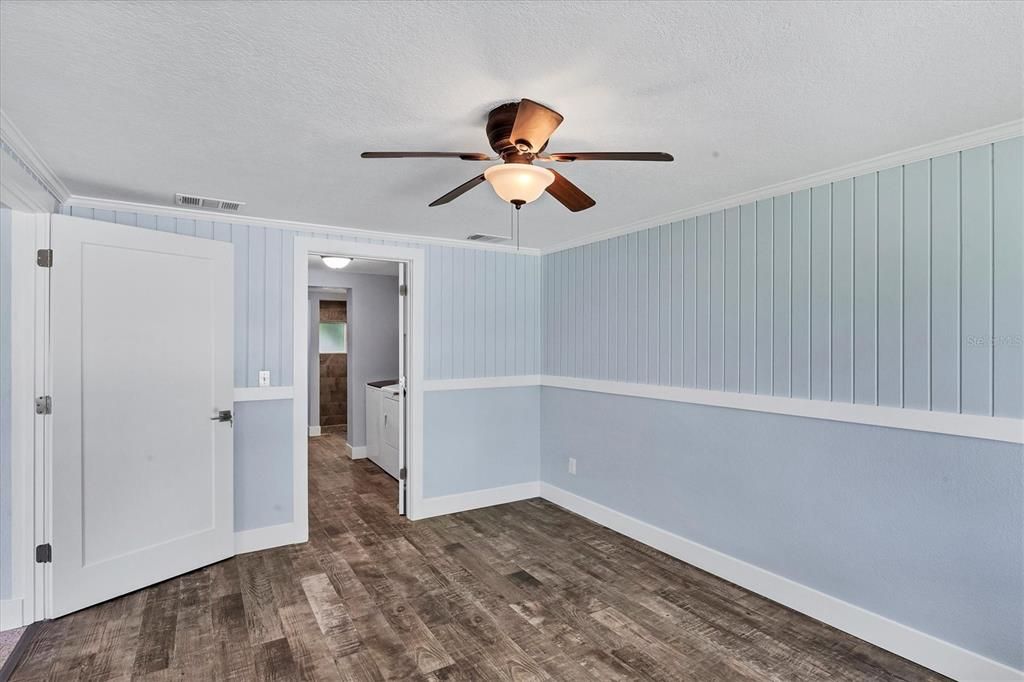 Active With Contract: $530,000 (3 beds, 2 baths, 1324 Square Feet)