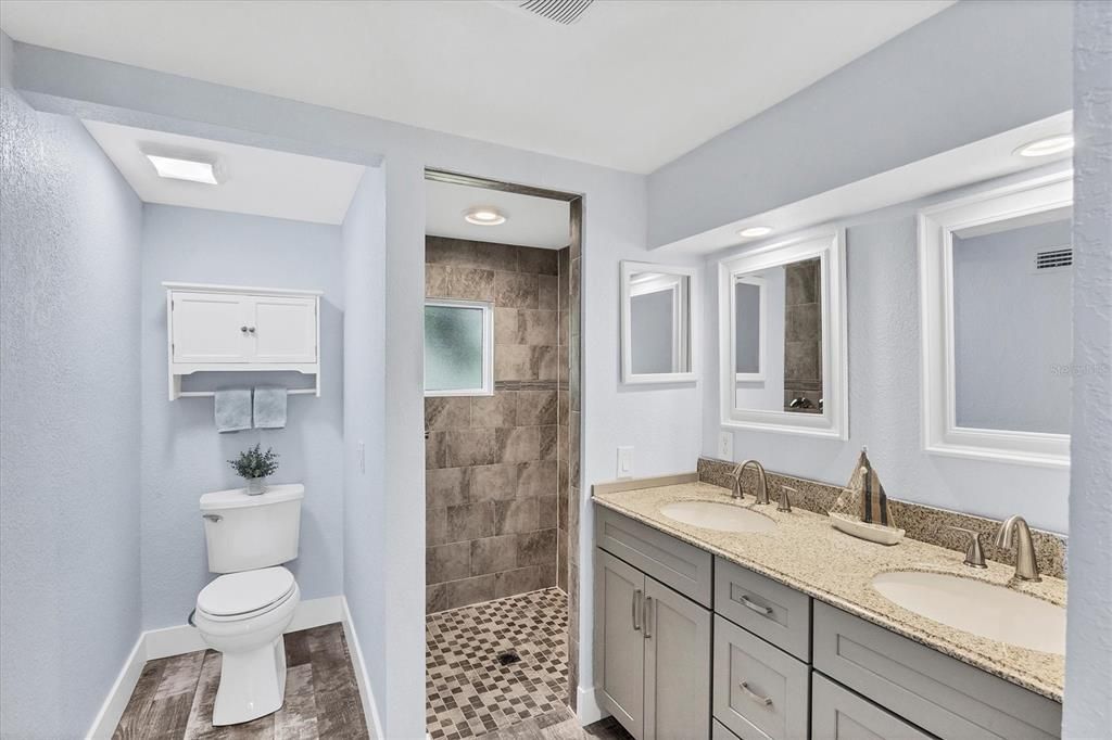 Active With Contract: $530,000 (3 beds, 2 baths, 1324 Square Feet)