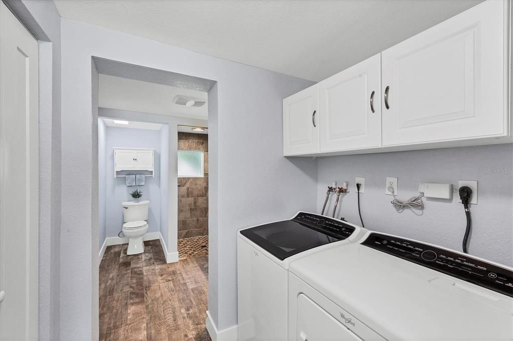 Active With Contract: $530,000 (3 beds, 2 baths, 1324 Square Feet)