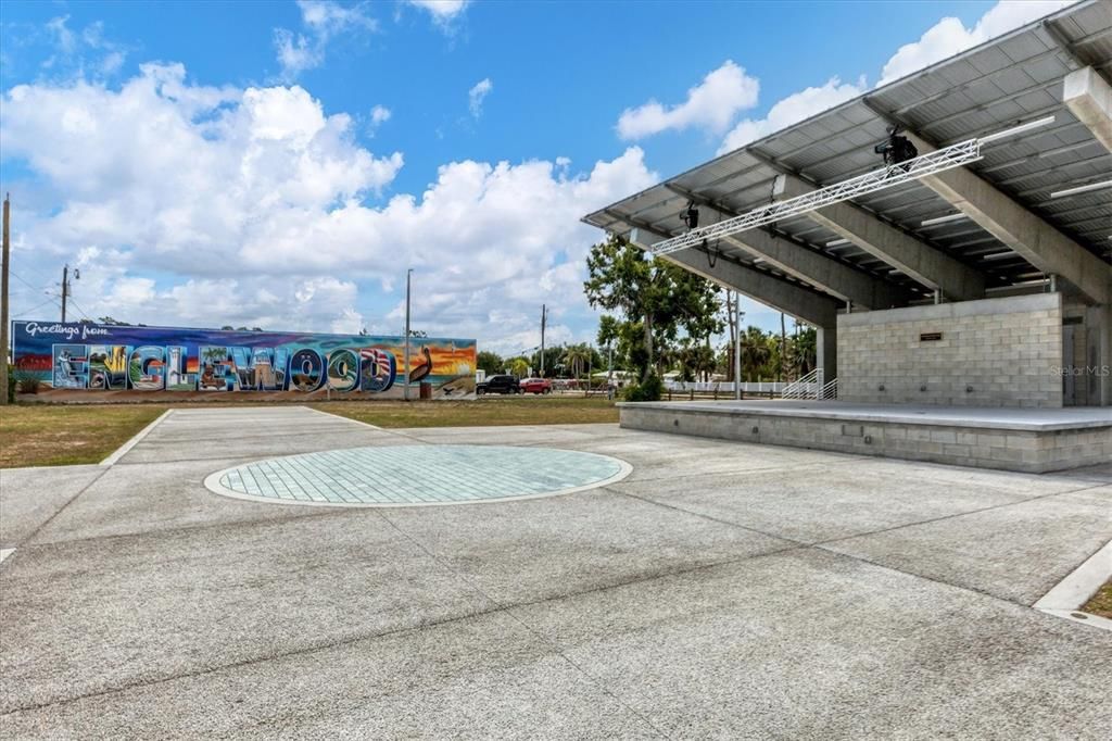 Active With Contract: $530,000 (3 beds, 2 baths, 1324 Square Feet)