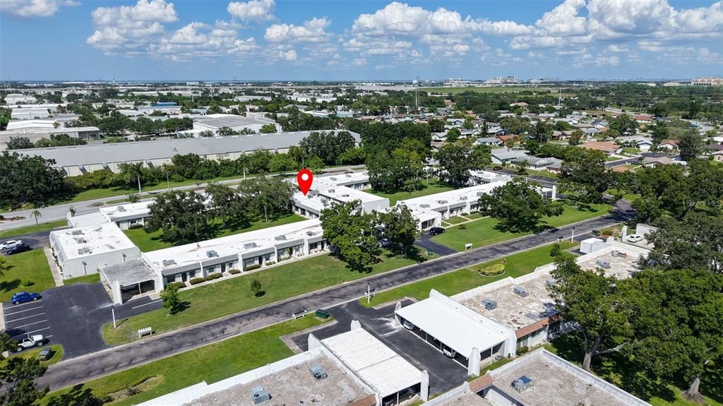 合同活跃: $116,500 (1 贝兹, 1 浴室, 635 平方英尺)