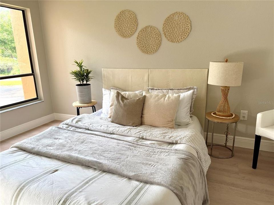 Под контрактом: $199,000 (2 спален, 2 ванн, 1341 Квадратных фут)