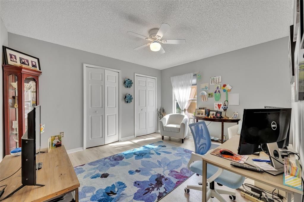 For Sale: $459,000 (3 beds, 2 baths, 1942 Square Feet)