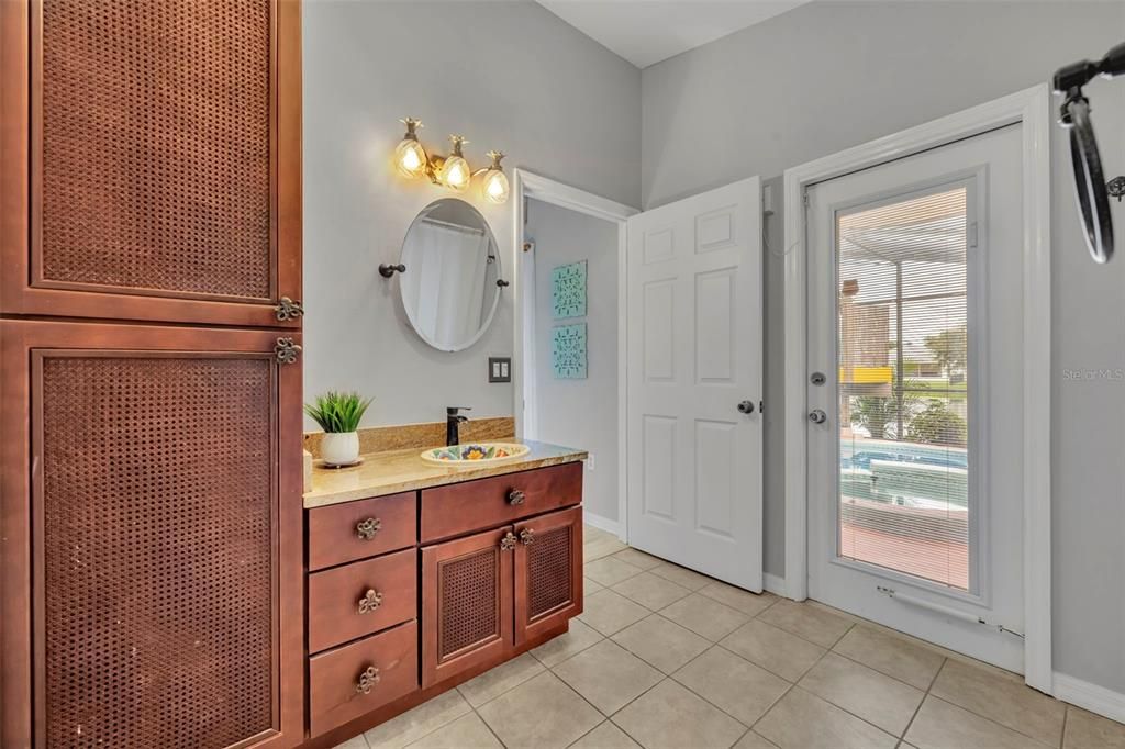 For Sale: $459,000 (3 beds, 2 baths, 1942 Square Feet)