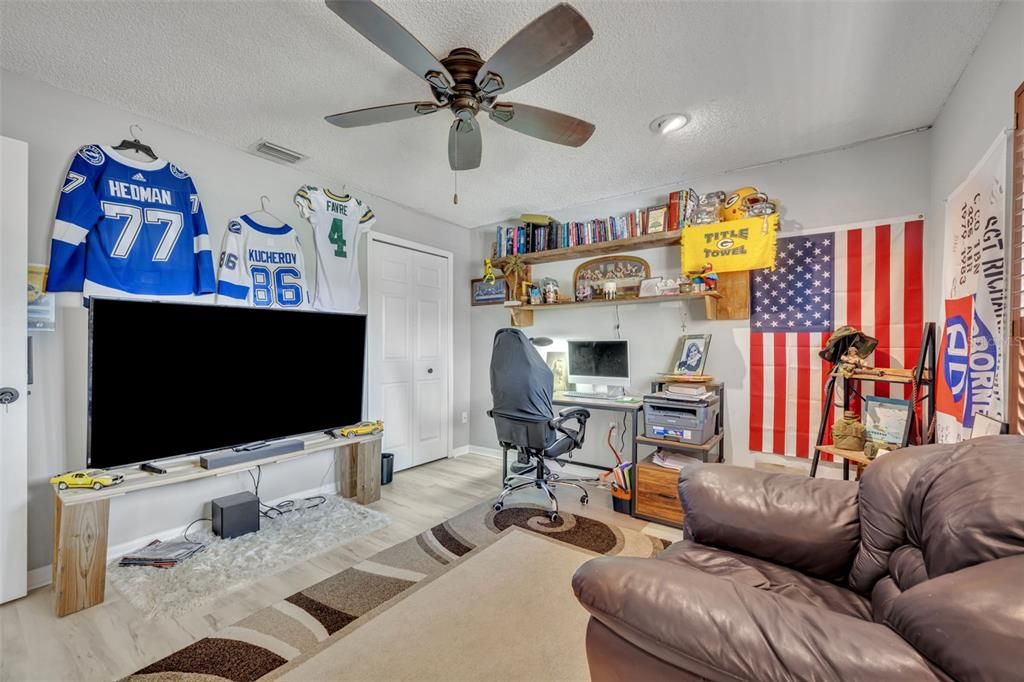 For Sale: $459,000 (3 beds, 2 baths, 1942 Square Feet)