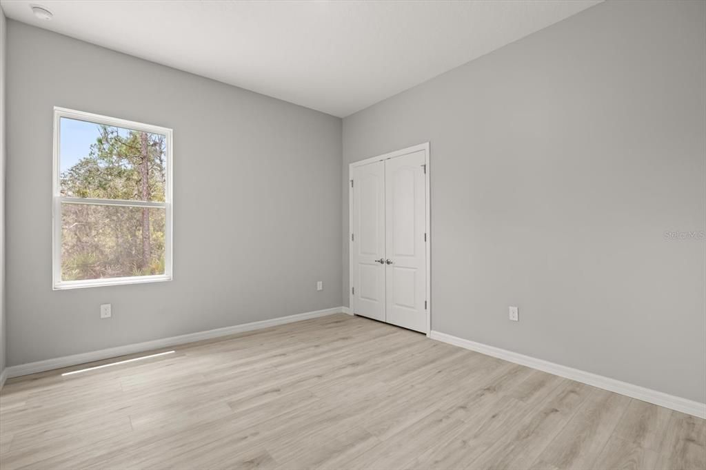 For Sale: $389,900 (4 beds, 3 baths, 2092 Square Feet)