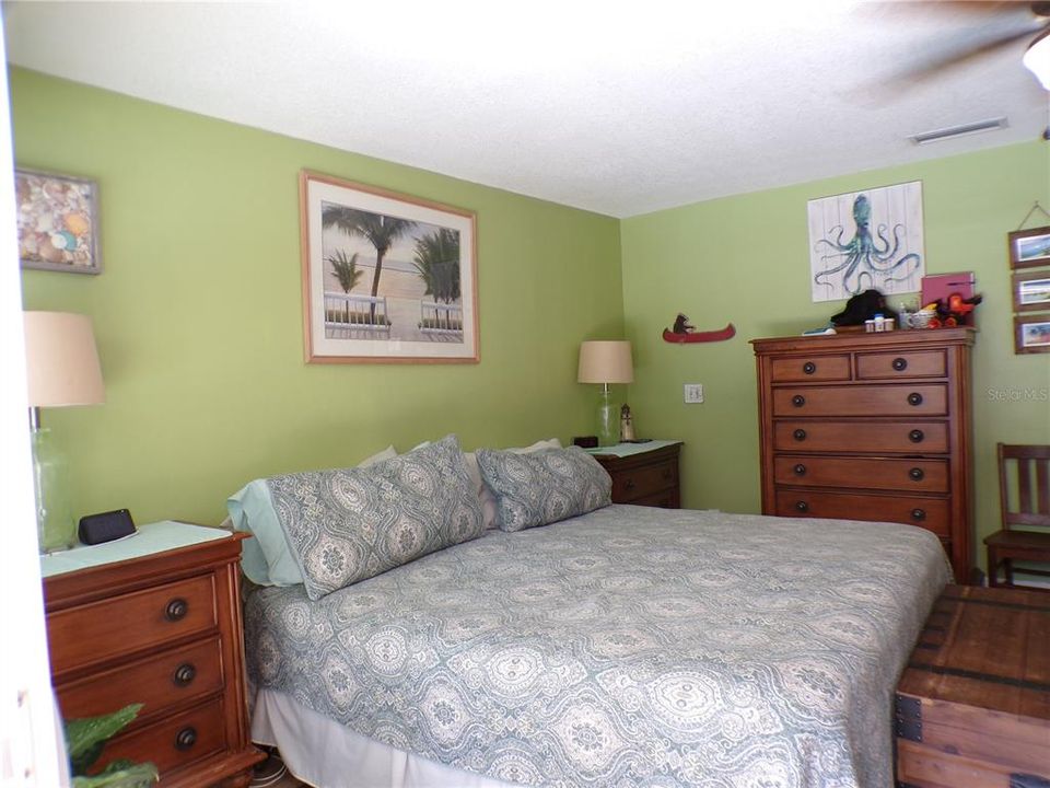 For Sale: $739,550 (4 beds, 2 baths, 2157 Square Feet)