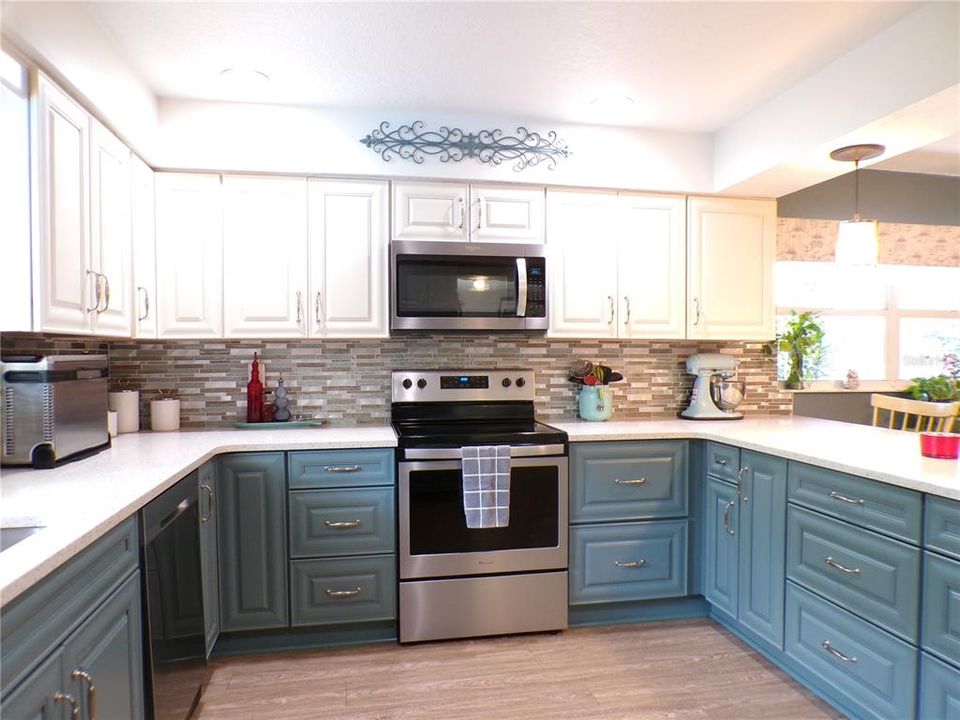 For Sale: $739,550 (4 beds, 2 baths, 2157 Square Feet)