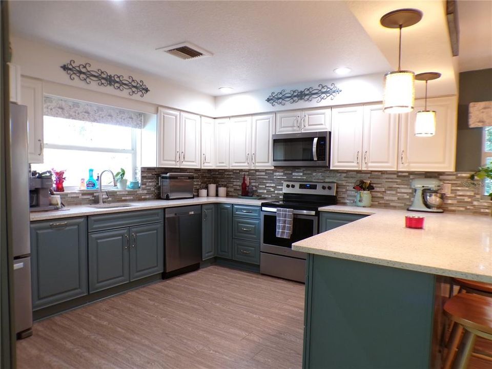 For Sale: $739,550 (4 beds, 2 baths, 2157 Square Feet)