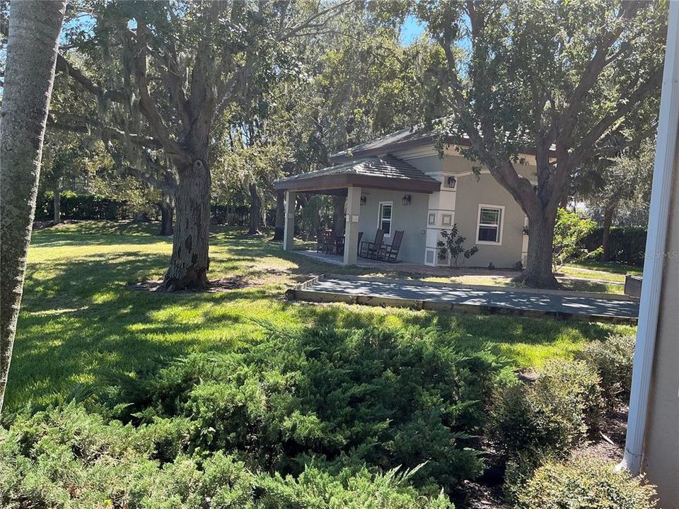 Active With Contract: $699,500 (2 beds, 2 baths, 1983 Square Feet)
