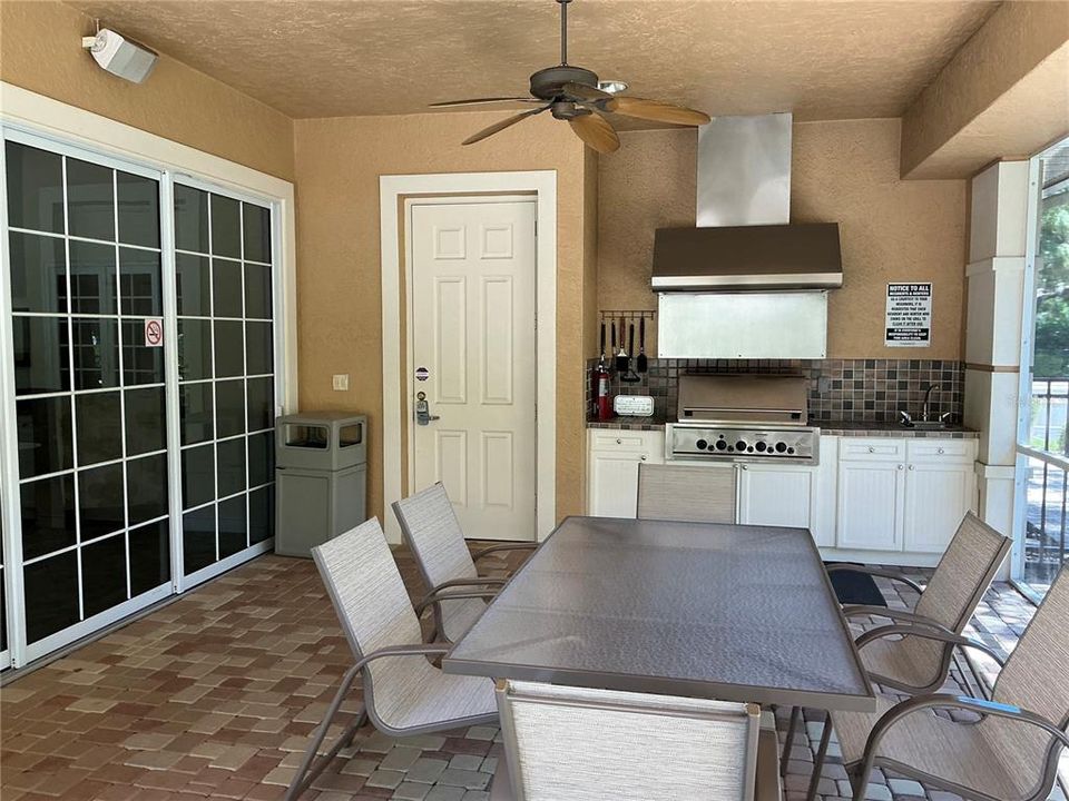 Active With Contract: $699,500 (2 beds, 2 baths, 1983 Square Feet)