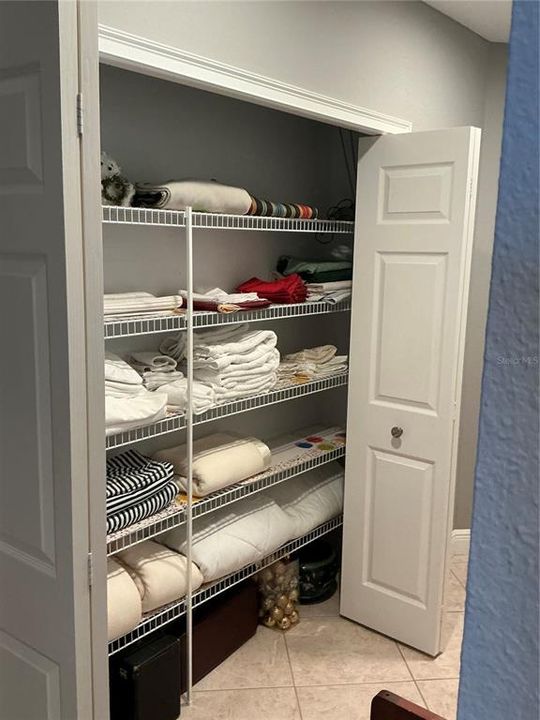 Active With Contract: $699,500 (2 beds, 2 baths, 1983 Square Feet)