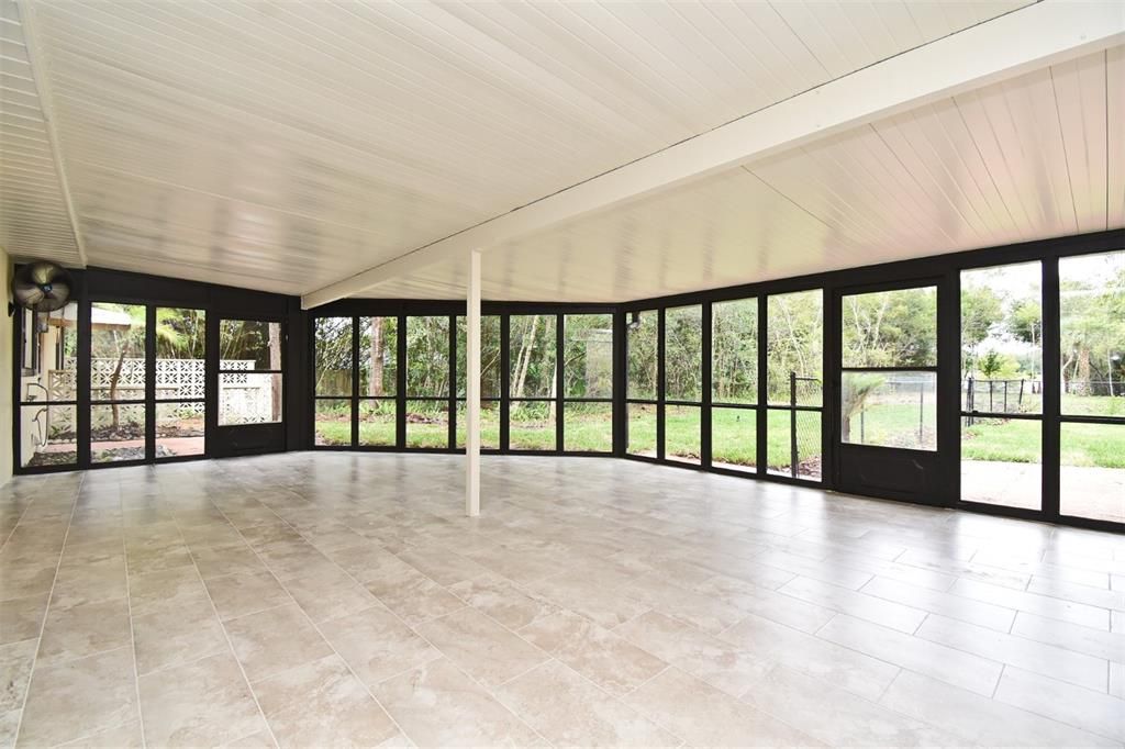 For Sale: $1,250,000 (4 beds, 2 baths, 2350 Square Feet)