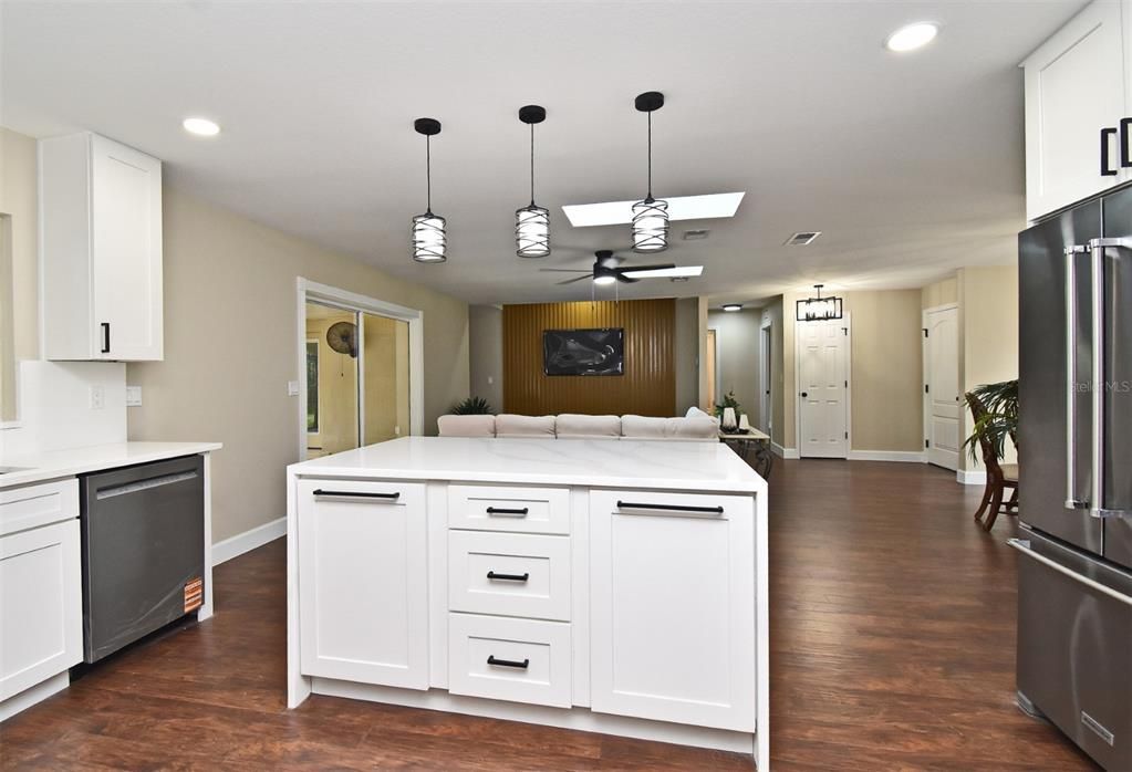 For Sale: $1,250,000 (4 beds, 2 baths, 2350 Square Feet)