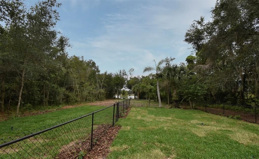 For Sale: $1,250,000 (4 beds, 2 baths, 2350 Square Feet)