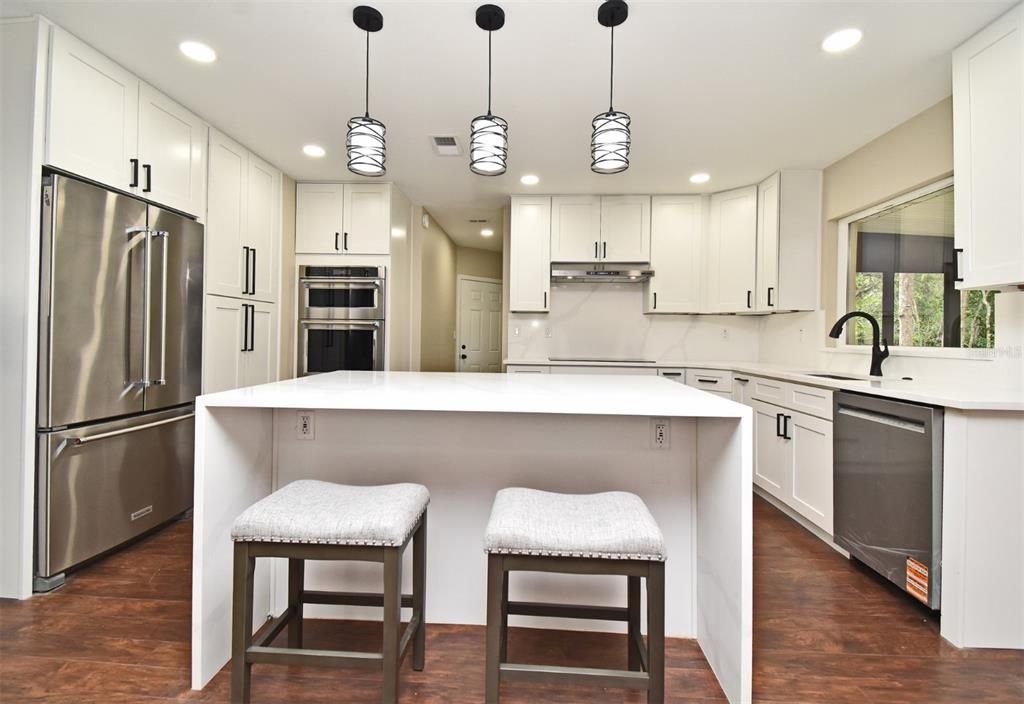 For Sale: $1,250,000 (4 beds, 2 baths, 2350 Square Feet)