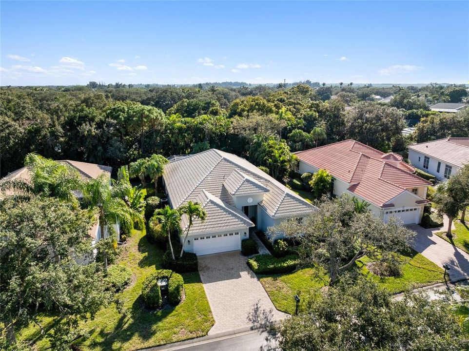 En Venta: $972,000 (4 camas, 3 baños, 2709 Pies cuadrados)