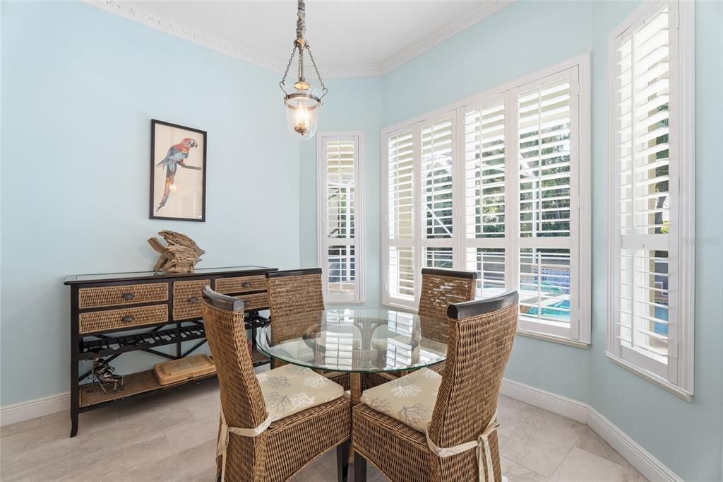 En Venta: $972,000 (4 camas, 3 baños, 2709 Pies cuadrados)