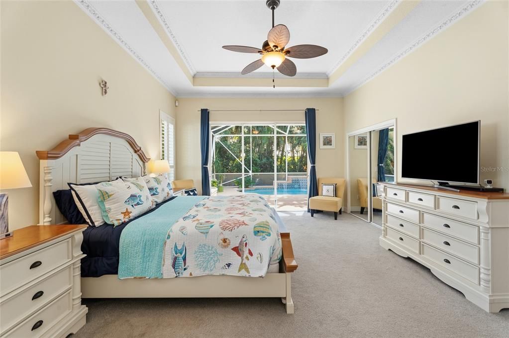 En Venta: $972,000 (4 camas, 3 baños, 2709 Pies cuadrados)