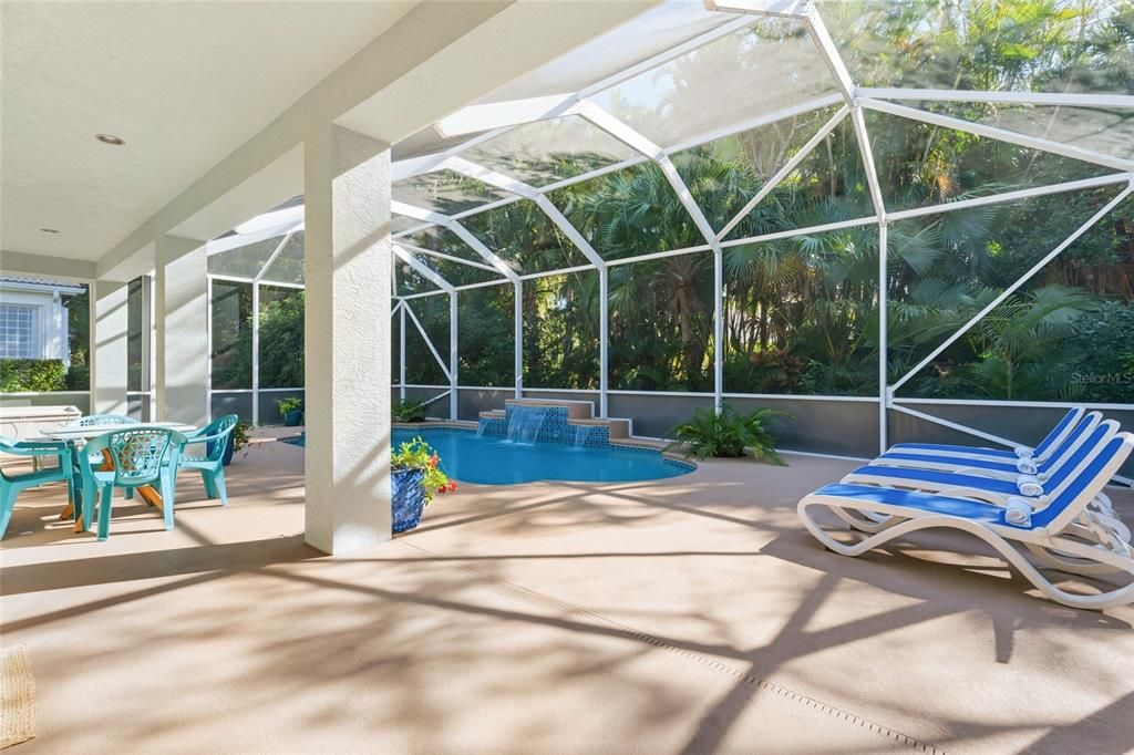 En Venta: $972,000 (4 camas, 3 baños, 2709 Pies cuadrados)